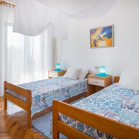 Apartment Katarina Malinska